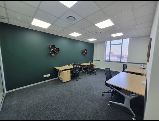 52M² OFFICE TO LET IN SANDTON CENTRAL